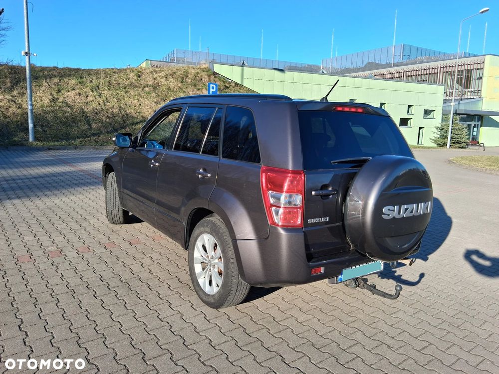 Suzuki Grand Vitara 2.4 De Luxe - 5