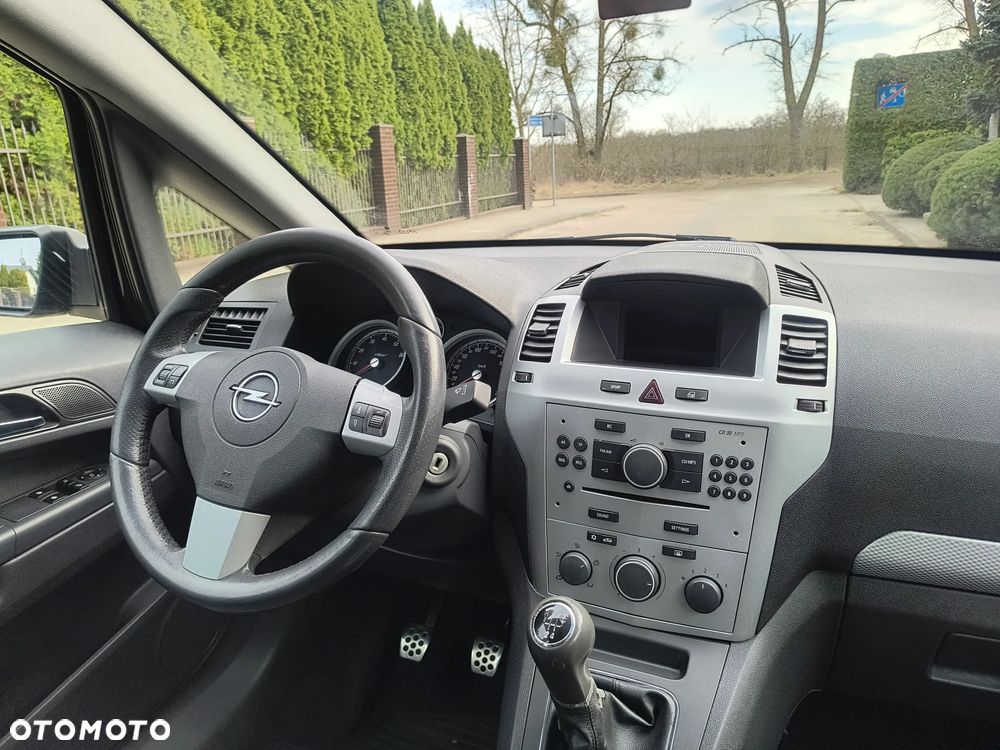 Opel Zafira - 7