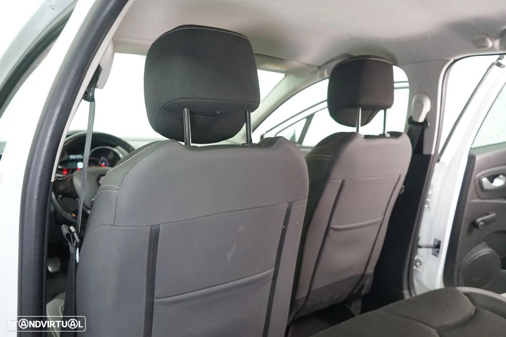 Renault Clio Sport Tourer 1.5 dCi Limited - 38