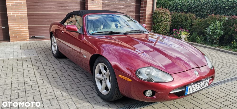 Jaguar XK8 - 4