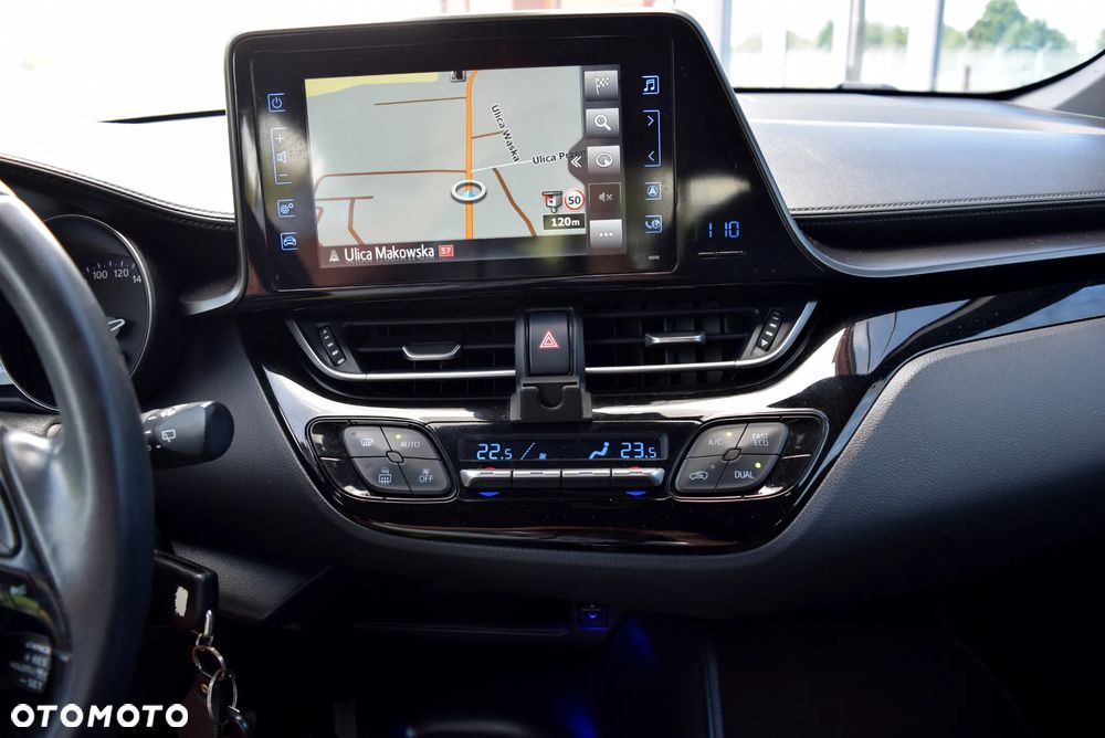 Toyota C-HR - 17