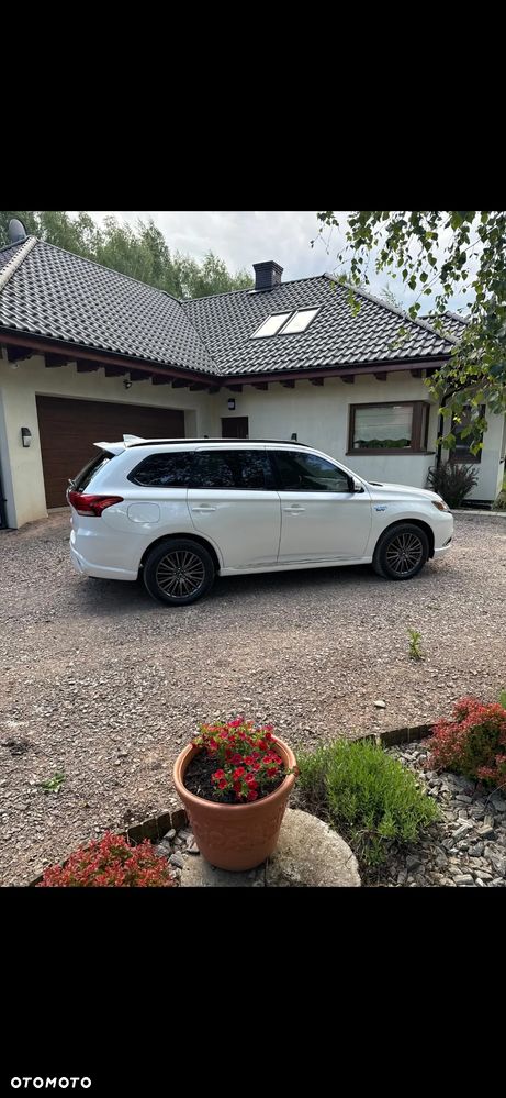 Mitsubishi Outlander - 6