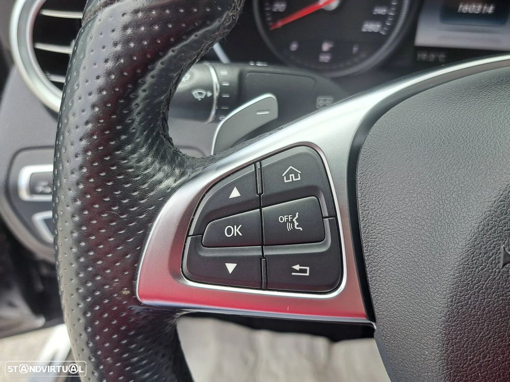 Mercedes-Benz GLC 220 d 4Matic 9G-TRONIC AMG Line - 32