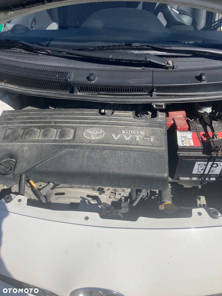 Toyota Yaris 1.33 Sol - 17