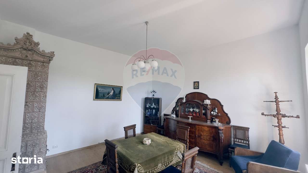Conac boieresc renovat, 3.300 mp teren, central, Caracal - Imagine principală: 5/20
