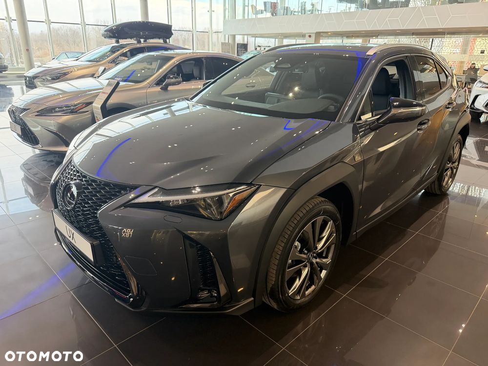 Lexus UX 300h F Sport Design - 1