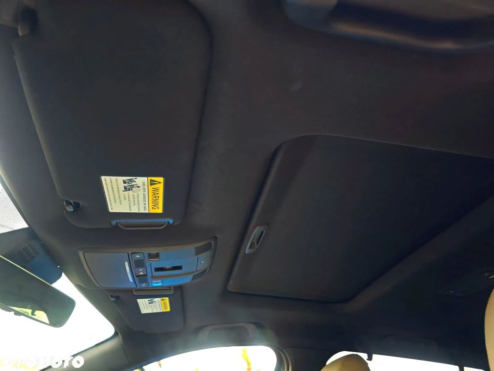 Mazda CX-9 - 12