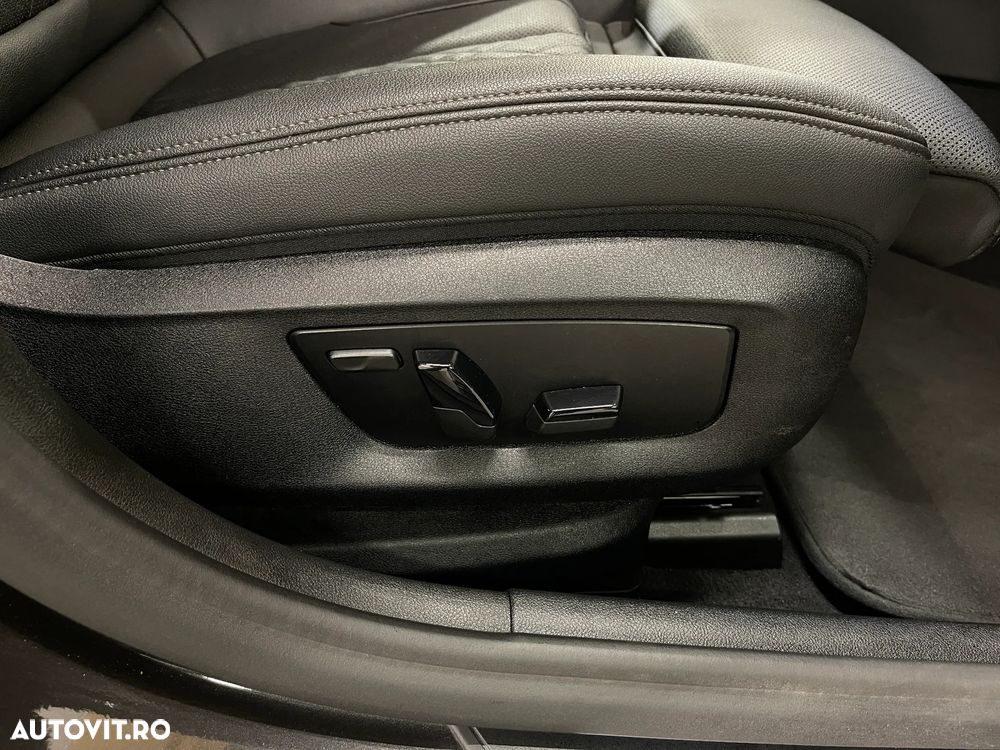 BMW Seria 5 520d Aut. Sport Line - 30