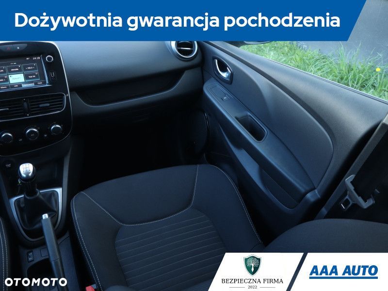 Renault Clio - 10