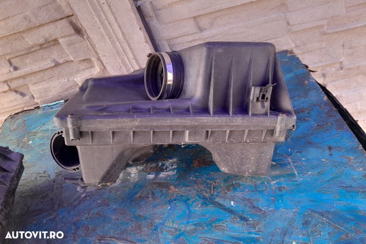 Carcasa filtru aer 55557127 - 1.7 CDTI 55557127 - 1.7 CDTI Opel Astra - 3