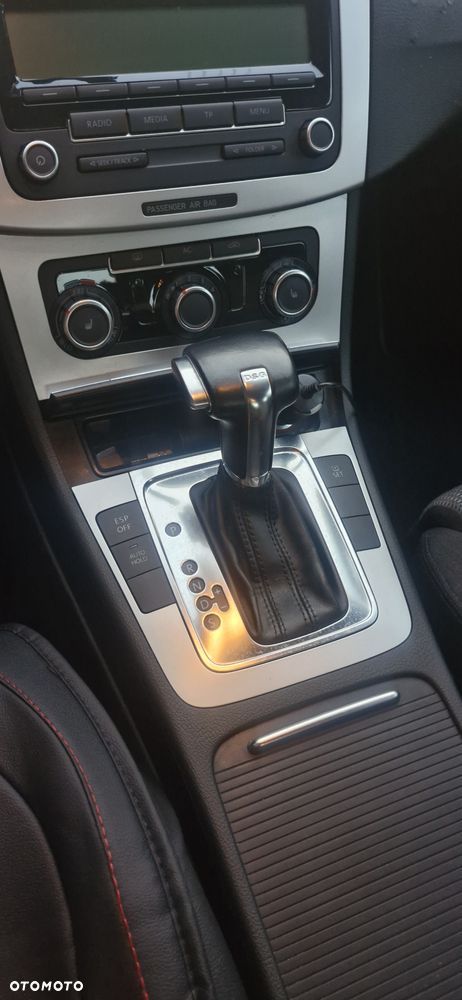 Volkswagen Passat 2.0 TDI Comfortline DSG - 17