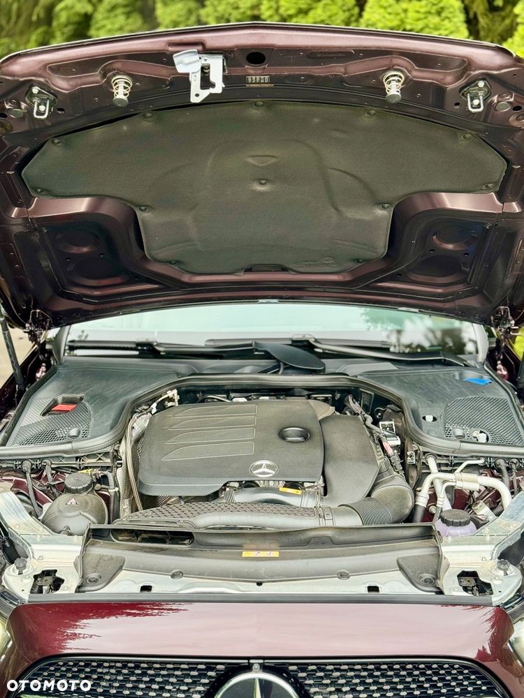 Mercedes-Benz Klasa E 200 4-Matic 9G-TRONIC - 36