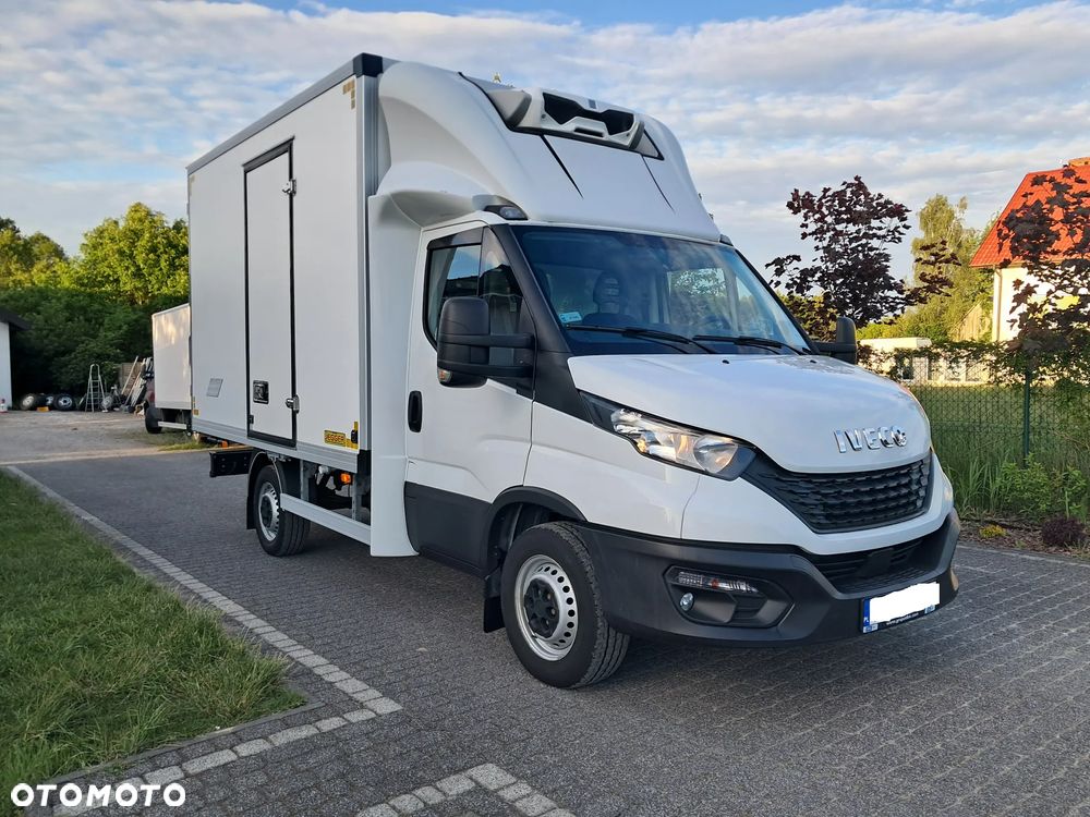 Iveco 35S16  Chłodnia ZANOTTI Salon Polska zasilanie 230V - 2