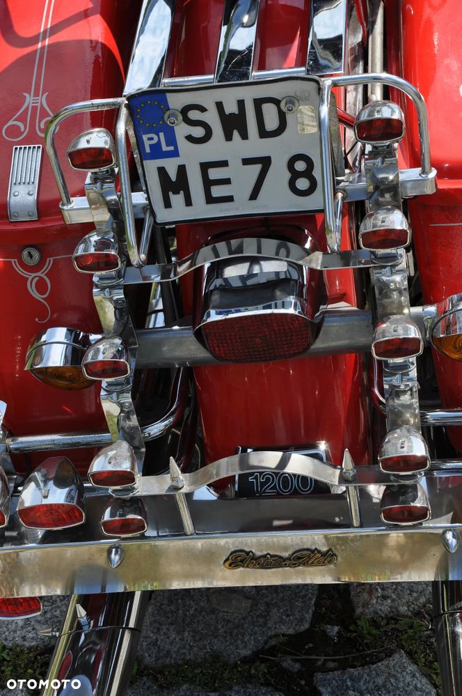 Harley-Davidson FLH Electra Glide - 12
