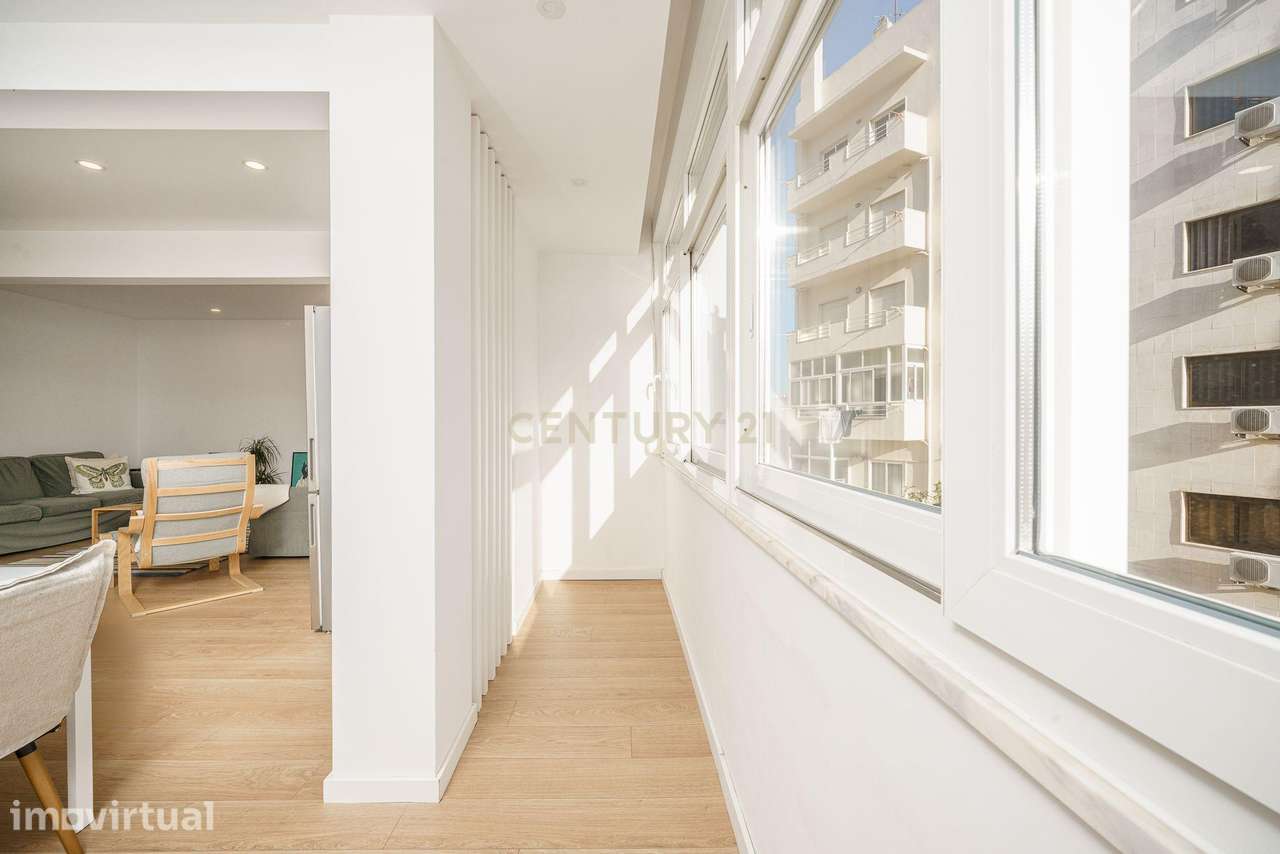 APARTAMENTO T3, TOTALMENTE REMODELADO, PARA VENDA NO CENTRO DE SETÚBAL - Grande imagem: 3/17