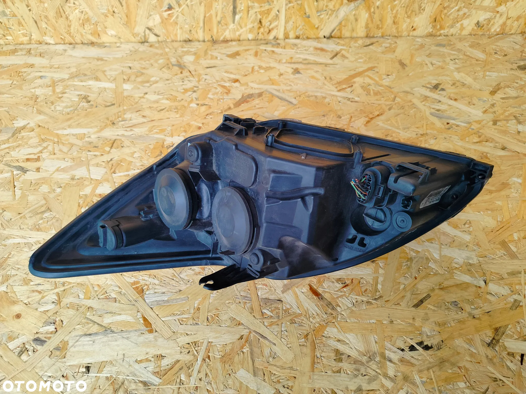 Lampa Przód Przednia Prawa Ford Focus MK2 Lift 07-11r. - 3