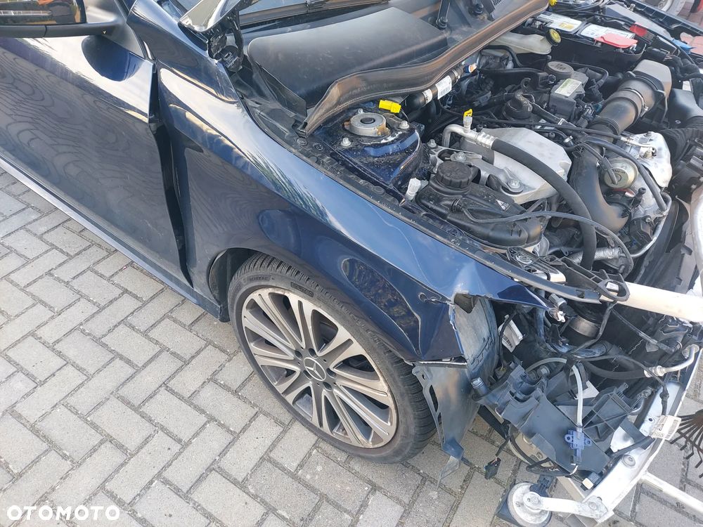Mercedes-Benz CLA 220 4Matic 7G-DCT AMG Line - 5