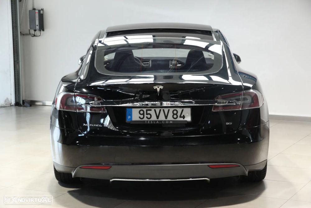 Tesla Model S 85 - 4