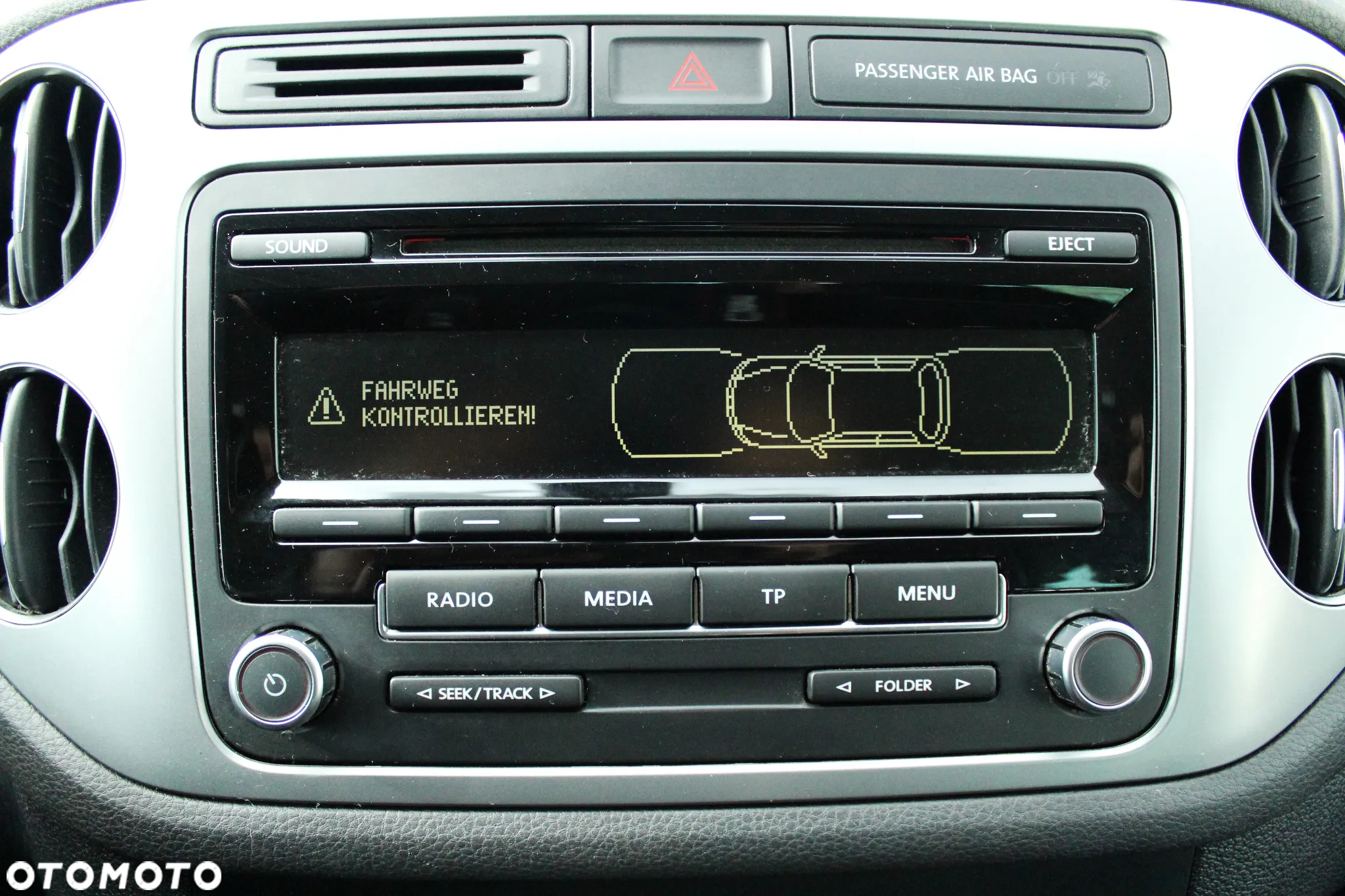 Volkswagen Tiguan 2.0 TDI DPF BlueMotion Technology Cup Sport & Style - 22