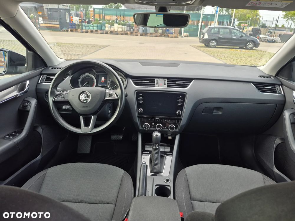 Skoda Octavia 2.0 TDI Elegance DSG - 22