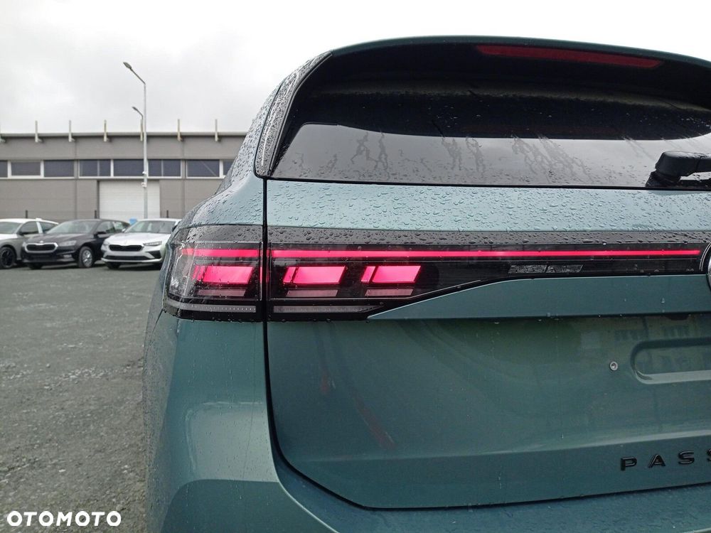 Volkswagen Passat Variant - 21