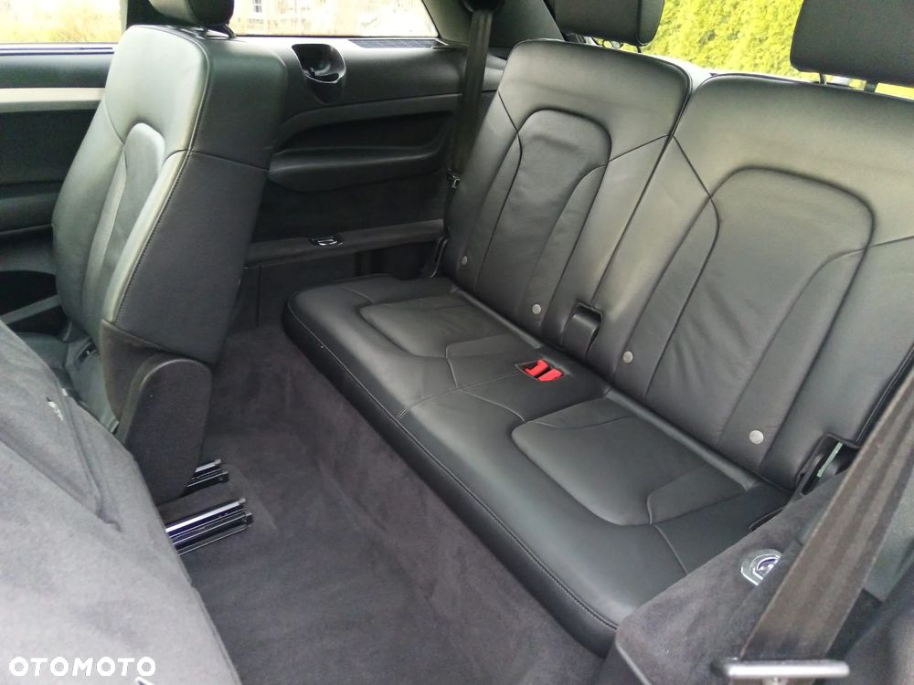 Audi Q7 - 7