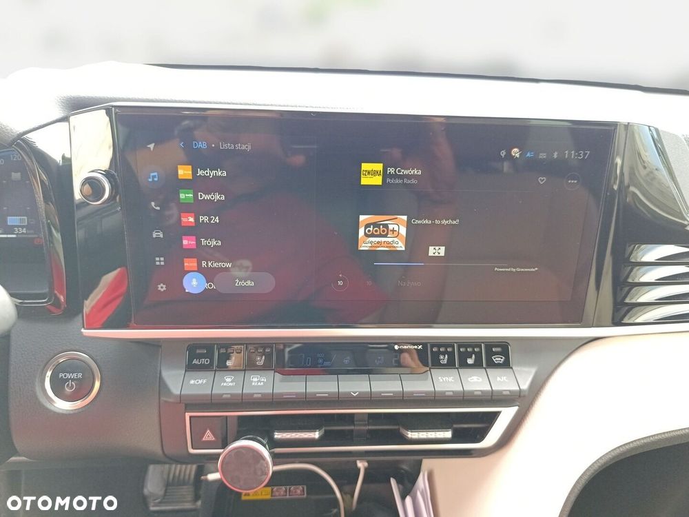 Toyota Camry - 18