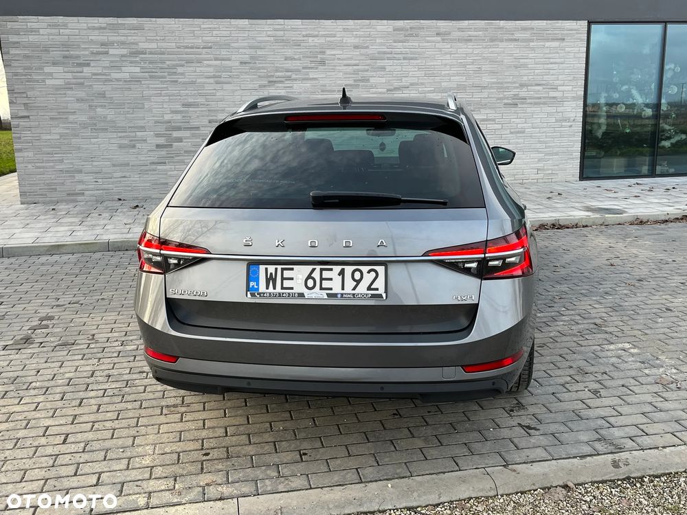 Skoda Superb 2.0 TDI SCR 4x4 Style DSG - 9