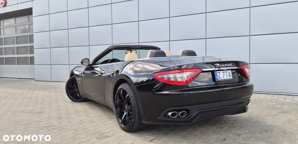 Maserati GranTurismo S Automatik - 8