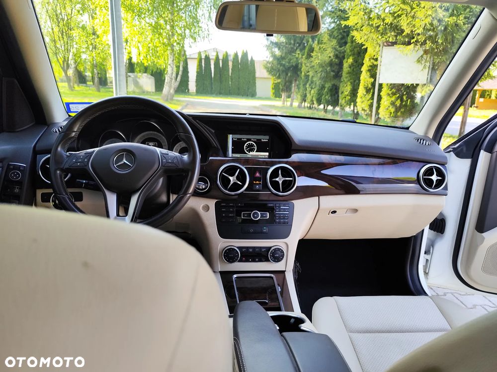 Mercedes-Benz GLK 350 4Matic (BlueEFFICIENCY) 7G-TRONIC - 25