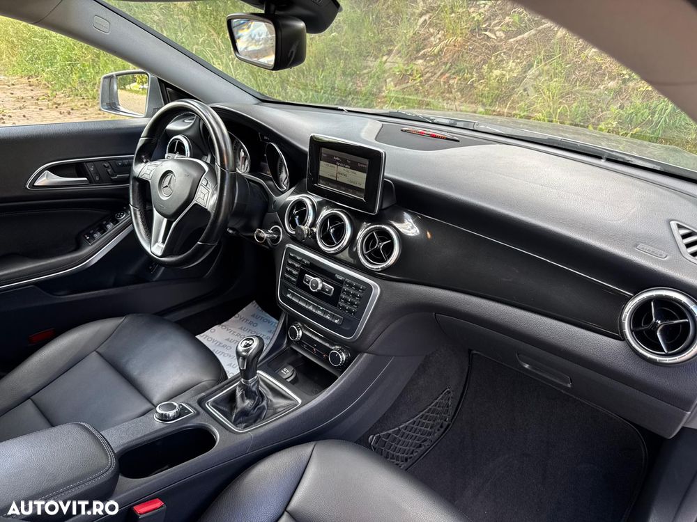 Mercedes-Benz CLA 180 BlueEfficiency Edition - 12