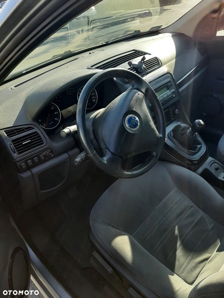 Fiat Croma 1.9 JTD Emotion - 7