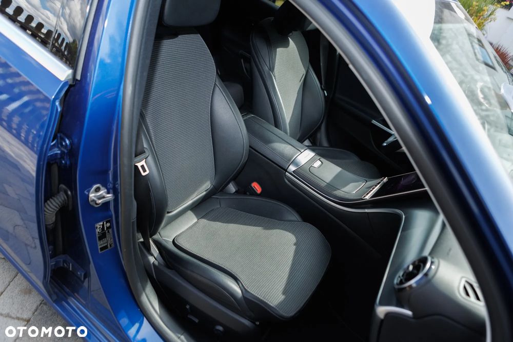 Mercedes-Benz Klasa C 200 mHEV Avantgarde - 12