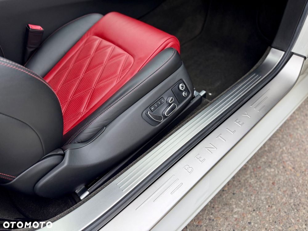 Bentley Continental GT - 24