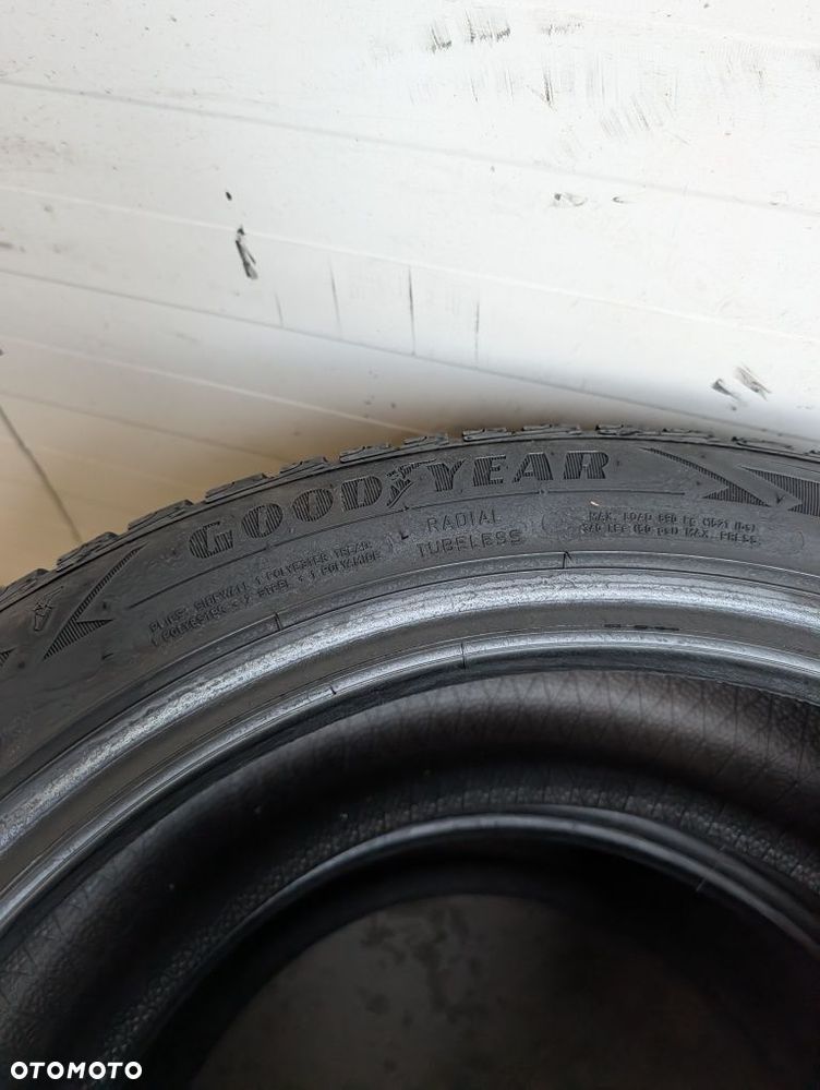 4x OPONY ZIMOWE Goodyear Ultra Grip Performance 215/50/17 95V - 3
