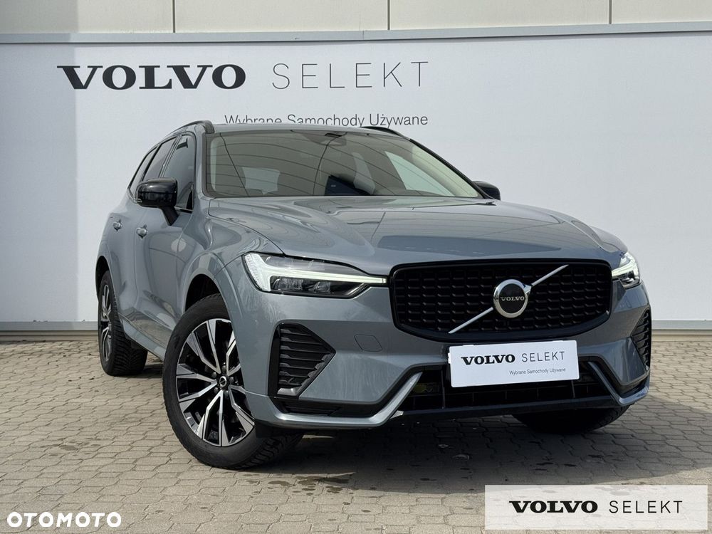 Volvo XC 60 B4 D AWD Plus Dark - 8