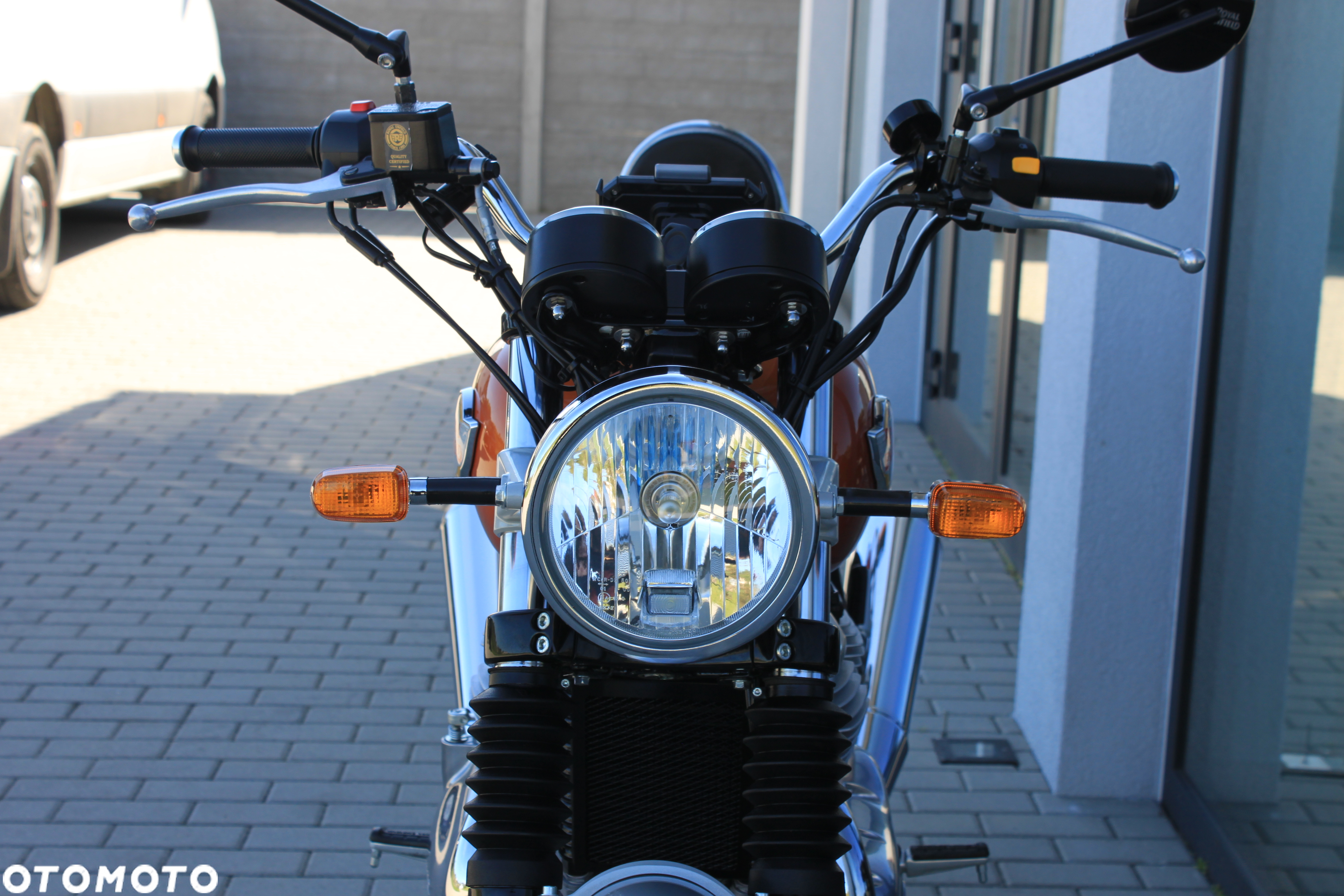 Royal Enfield Interceptor - 28
