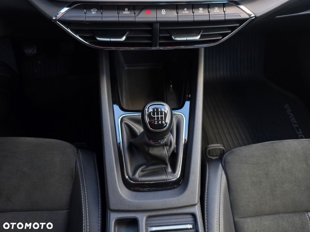 Skoda Octavia 1.5 TSI GPF ACT Style - 23