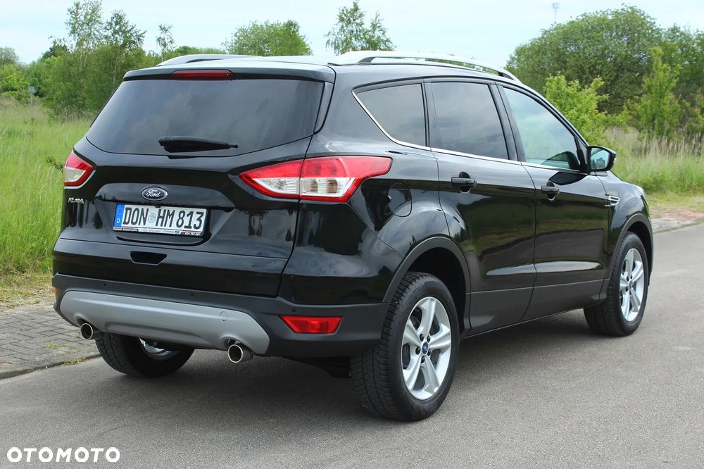 Ford Kuga 2.0 TDCi 2x4 Champions Edition - 3