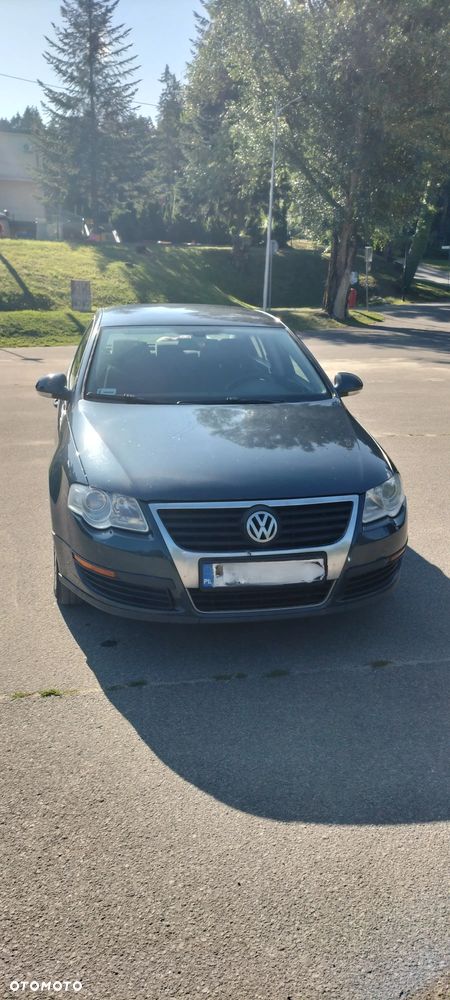 Volkswagen Passat 1.9 TDI Trendline - 1
