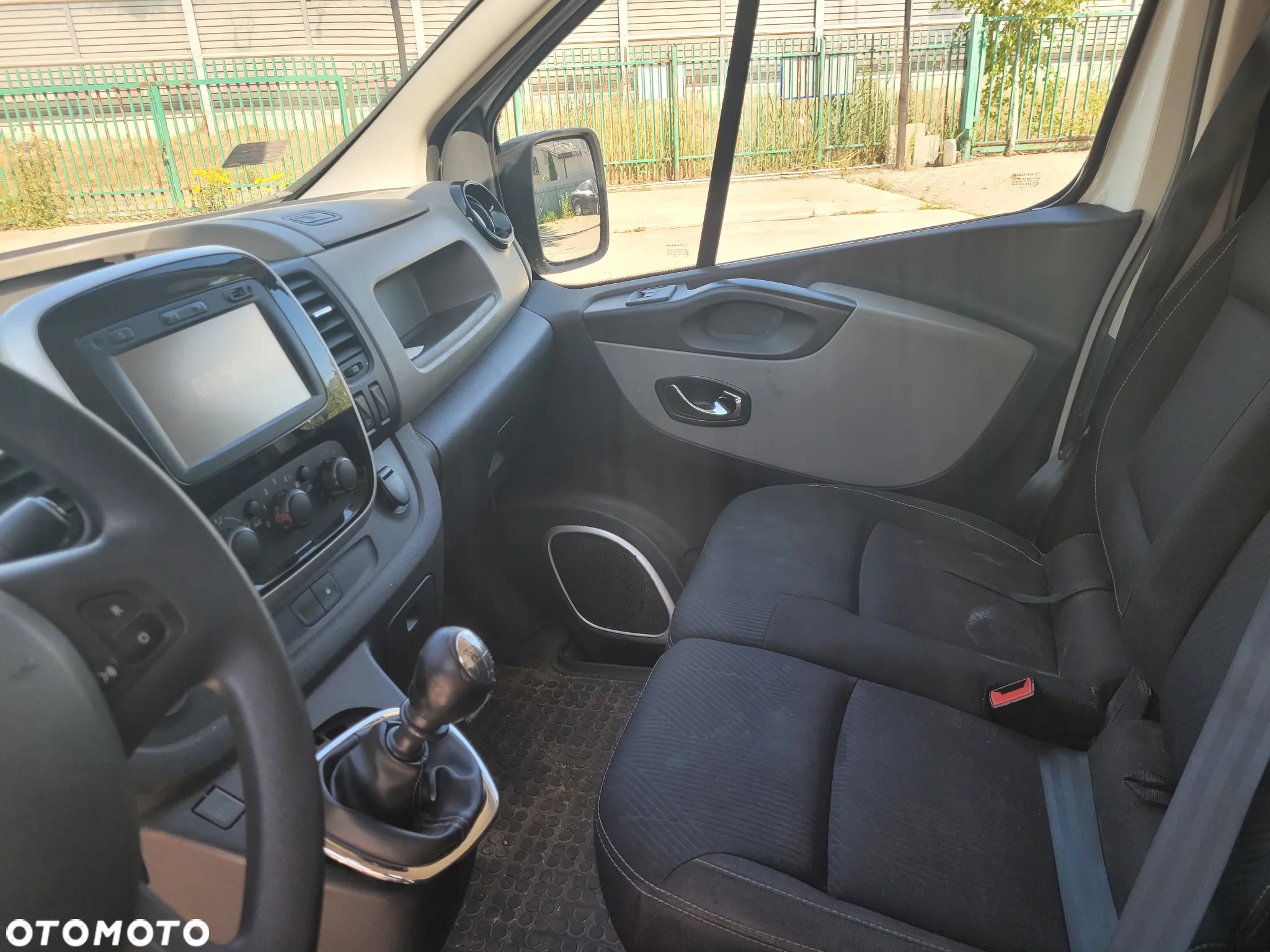 Renault Trafic L2H1 2,9t Pack Clim - 9