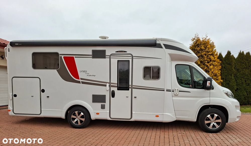 Citroën Kamper PółIntegra Bürstner Lyseo Time T736 Queensbed! FV23%! - 3