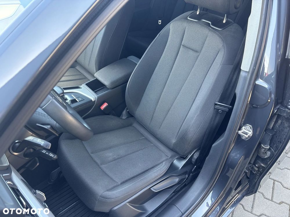 Audi A4 Avant 35 TFSI mHEV S tronic - 12