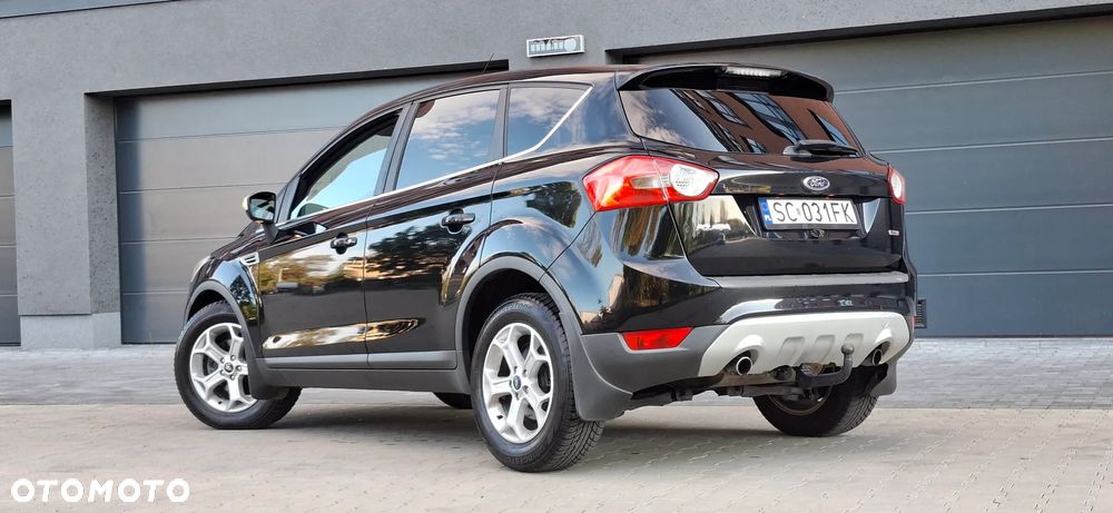 Ford Kuga 2.0 TDCi 2x4 Titanium - 6