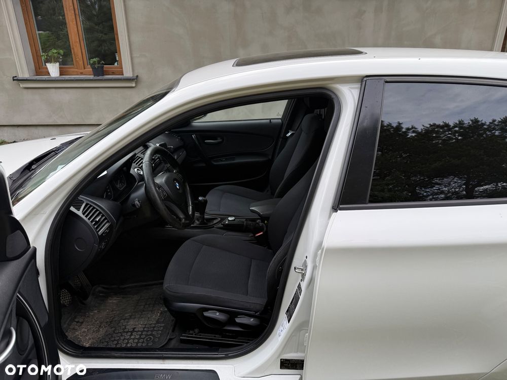 BMW Seria 1 118i - 14