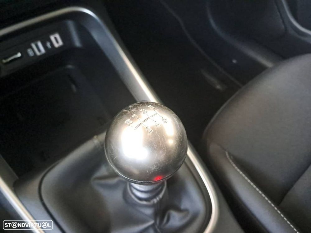 Jeep Avenger 1.2 GSE T3 Altitude - 18