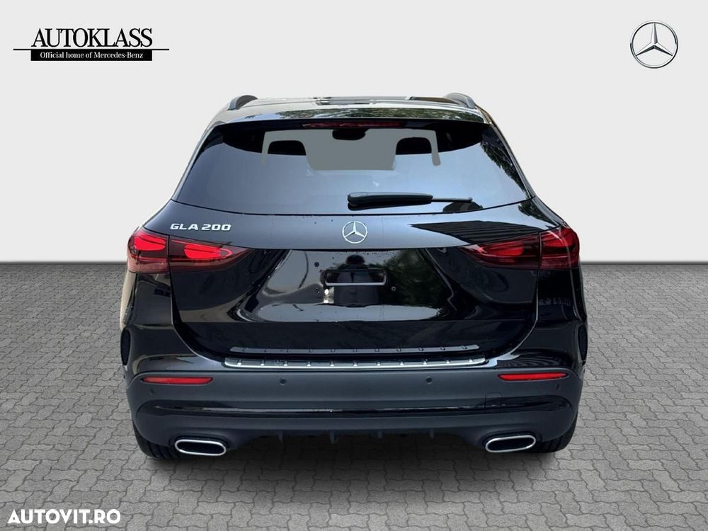 Mercedes-Benz GLA - 5