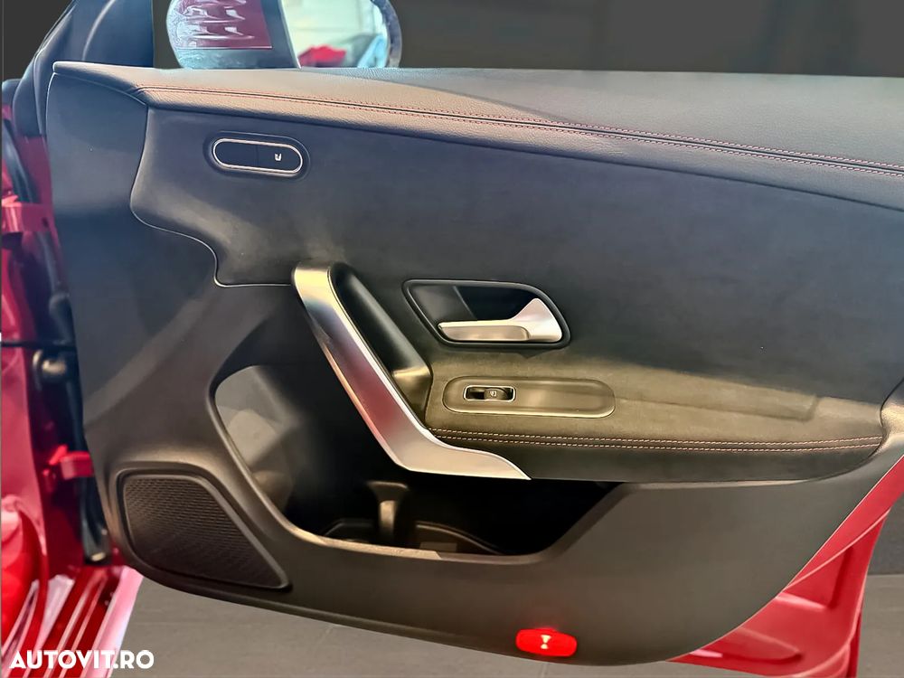 Mercedes-Benz CLA 200 7G-DCT AMG Line Advanced Plus - 12