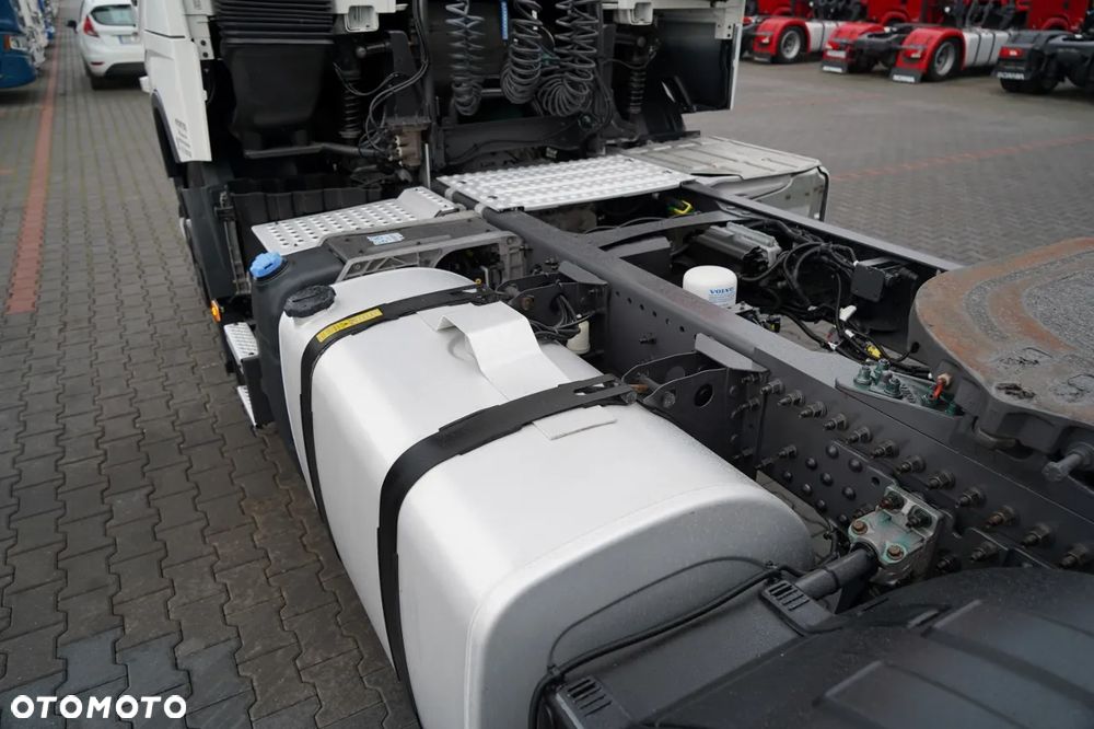 Volvo FH 500 / PEŁNY ADR / KLIMA POSTOJOWA - 13
