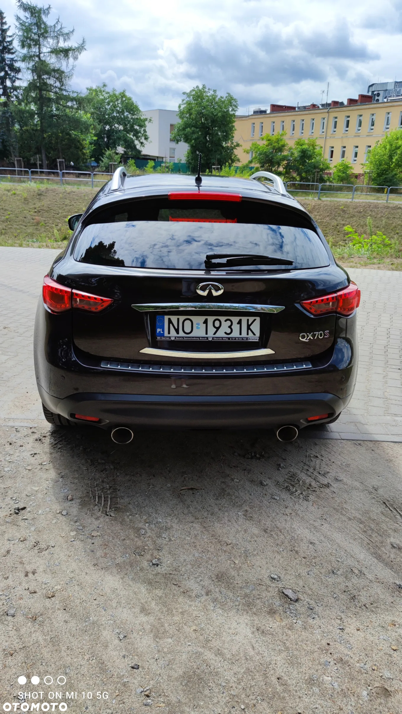 Infiniti QX70 3.0d S - 17